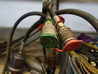 Hydraulische pomp en slang - afbeelding 3 van  3