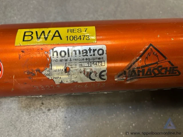 Hydraulische ram holmatro ra 3222c, serienummer 105473, maximale druk 72 mpa. - afbeelding 2 van  2