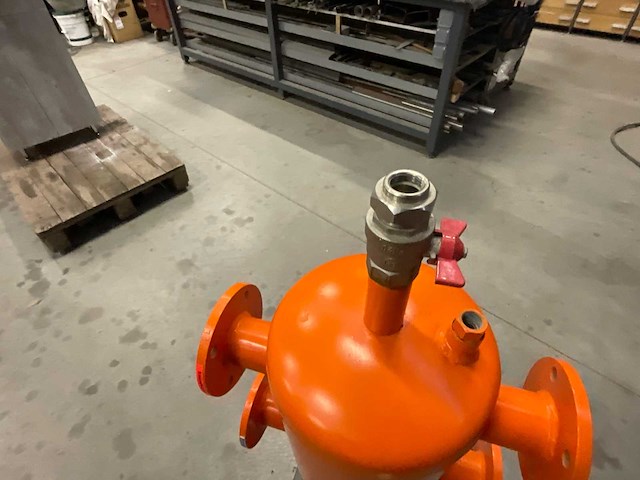 Hydraulische scheider op ondersteuning - afbeelding 5 van  6