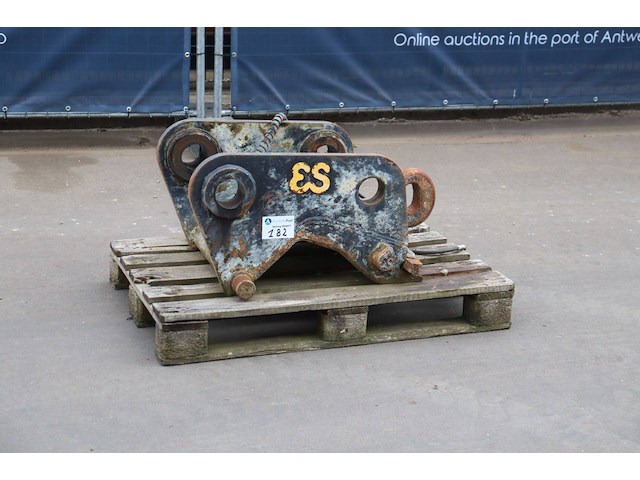 Hydraulische snelwissel cw40 eurosteel voor hitachi zx 290/300 2020 - afbeelding 1 van  1