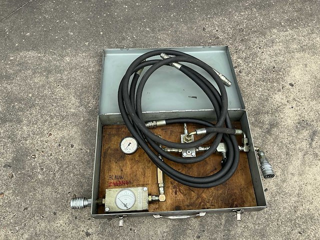 Hydraulische testkit - afbeelding 1 van  4