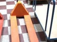 Hydraulische transpallet bt vv lange lepels - afbeelding 1 van  2