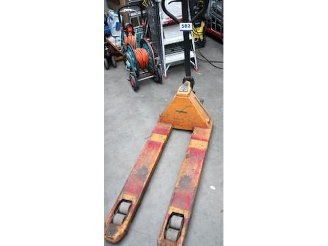 Hydraulische transpallet jungheinrich - afbeelding 1 van  2