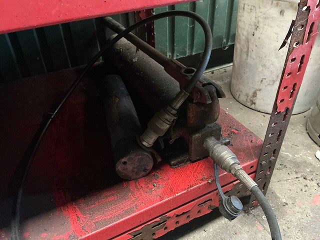 Hydraulische uitdeukpomp - afbeelding 1 van  4