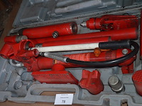 Hydraulische uitdeukset in koffer - afbeelding 4 van  4