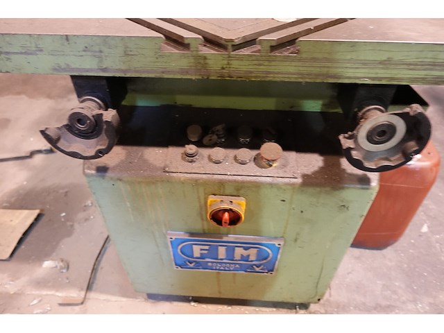 Hydraulische uithoekmachine fim - afbeelding 4 van  6