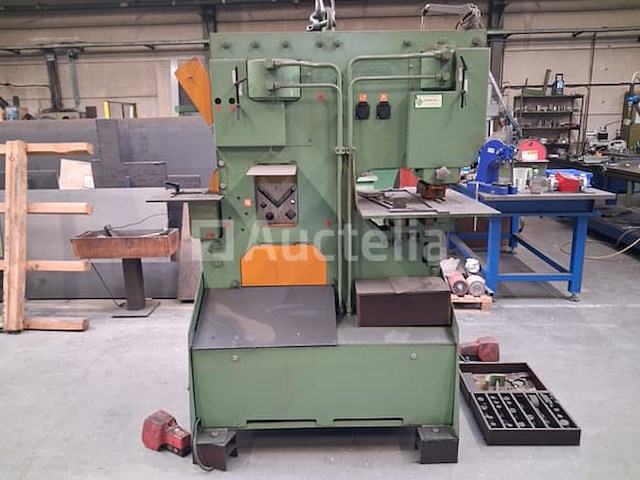 Hydraulische universele staalbewerkingsmachine peddinghaus peddimax 602 + accessoires (1999) - afbeelding 10 van  13