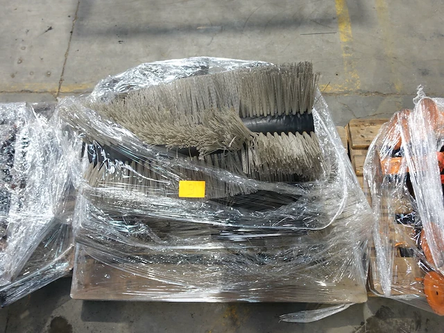 Hydraulische veegborstel - afbeelding 2 van  7