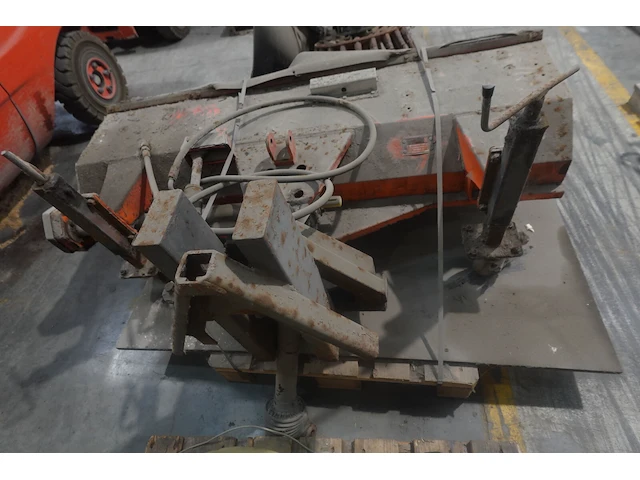 Hydraulische veegborstel - afbeelding 5 van  7