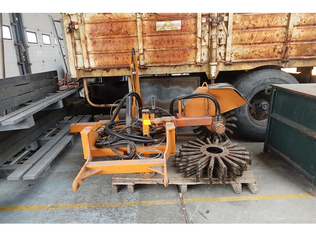 Hydraulische veegbostel van daele - afbeelding 1 van  10