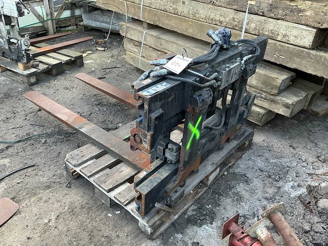 Hydraulische vorkenklem - afbeelding 2 van  7