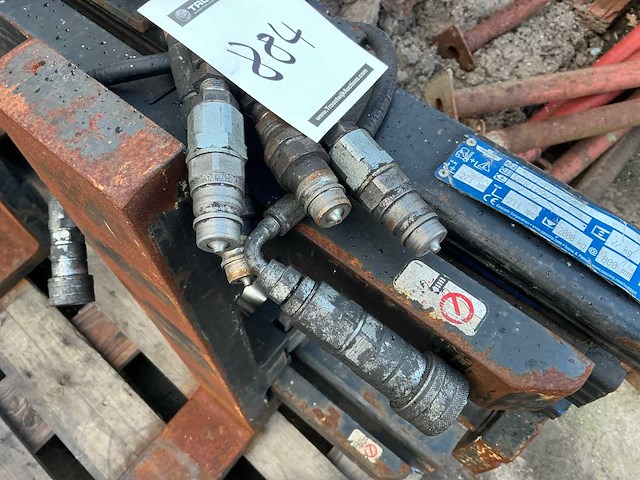 Hydraulische vorkenklem - afbeelding 3 van  7