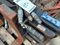 Hydraulische vorkenklem - afbeelding 3 van  7
