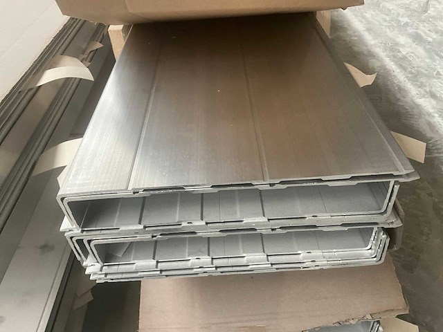 Hydro stootrand aluminium profielen - afbeelding 3 van  9