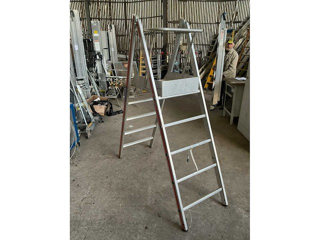 Hymer opplooibare bordestrap - afbeelding 5 van  6