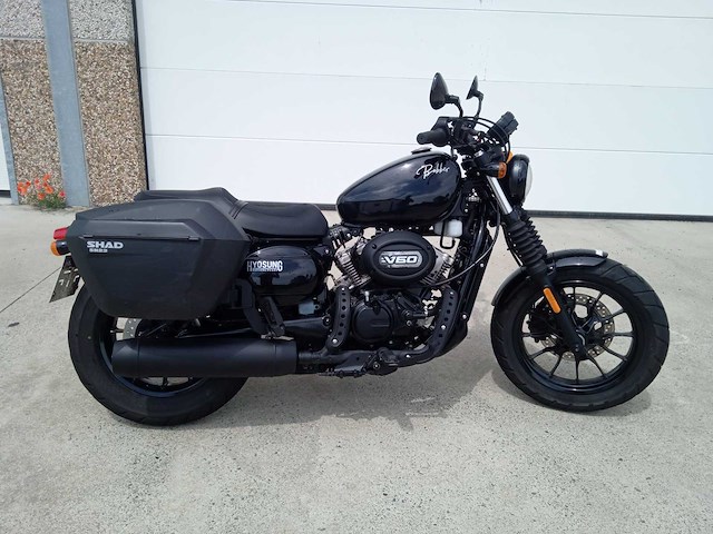 Hyosung - gv 125 s bobber - motorfiets - afbeelding 1 van  6