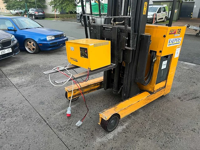 Hyundai - 2000 - hbr 18 - reach truck - afbeelding 19 van  21