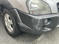 Hyundai - 2004 - tucson - personenauto - afbeelding 9 van  20
