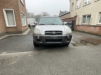 Hyundai - 2004 - tucson - personenauto - afbeelding 19 van  20