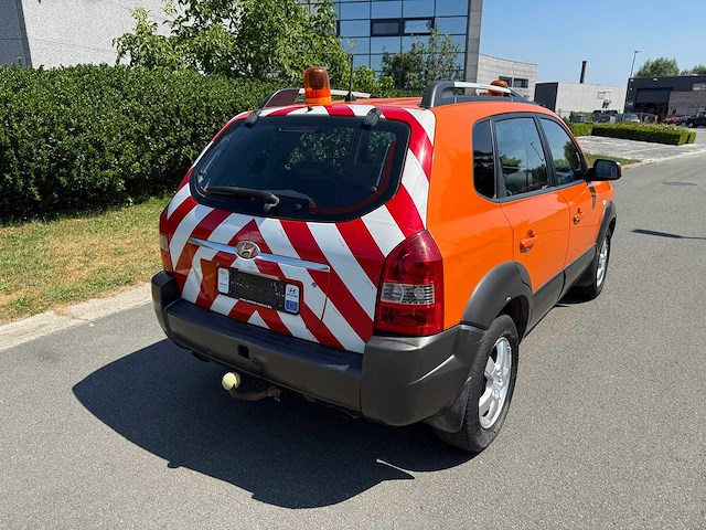 Hyundai - 2005 - tucson - personenauto - afbeelding 2 van  25