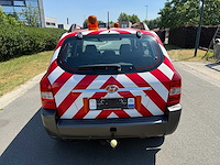 Hyundai - 2005 - tucson - personenauto - afbeelding 4 van  25