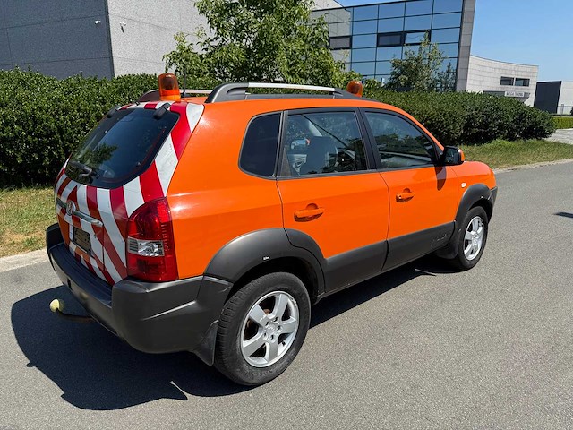 Hyundai - 2005 - tucson - personenauto - afbeelding 24 van  25