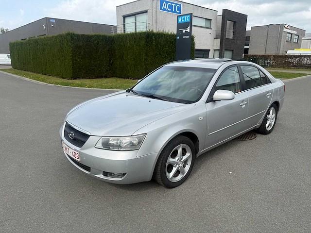 Hyundai - 2006 - sonata - personenauto - afbeelding 12 van  25