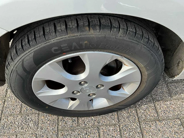 Hyundai - 2009 - i20 - pb - personenauto - afbeelding 5 van  14
