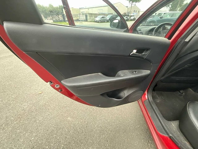 Hyundai - 2009 - i30 - break - personenauto - afbeelding 7 van  26