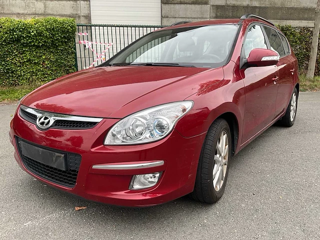 Hyundai - 2009 - i30 - break - personenauto - afbeelding 1 van  26