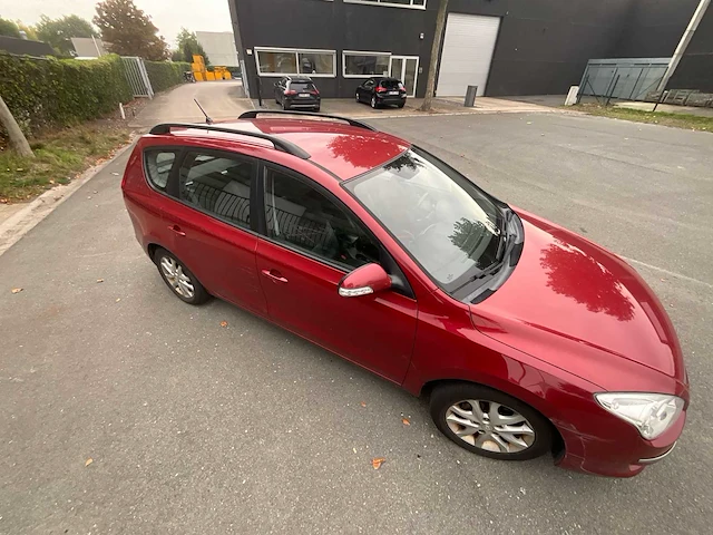 Hyundai - 2009 - i30 - break - personenauto - afbeelding 28 van  53