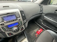 Hyundai - 2009 - i30 - break - personenauto - afbeelding 32 van  53