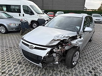 Hyundai - 2010 - i30 - personenauto - afbeelding 11 van  16