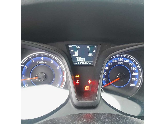 Hyundai - 2011 - i20 - personenauto - afbeelding 2 van  18