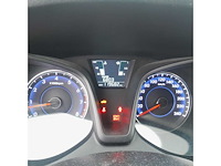 Hyundai - 2011 - i20 - personenauto - afbeelding 2 van  18