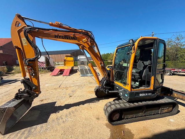 Hyundai - 2015 - 60cr-9a yanmar - rupsgraafmachine - afbeelding 1 van  7