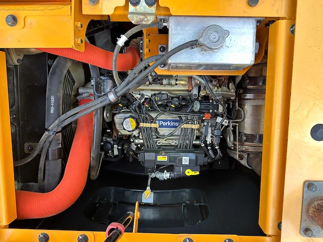 Hyundai - 2018 - hx130 lcr - rupsgraafmachine - afbeelding 18 van  54