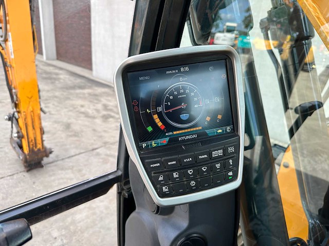 Hyundai - 2018 - hx130 lcr - rupsgraafmachine - afbeelding 37 van  54