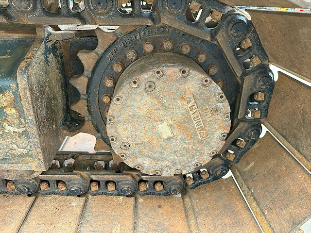 Hyundai - 2018 - hx130 lcr - rupsgraafmachine - afbeelding 41 van  54