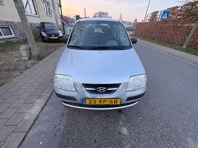 Hyundai - atos - 1.1i active joy - car - 2007 - afbeelding 1 van  17