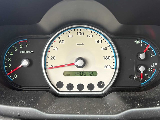 Hyundai - i10 - 1.1 active - car - afbeelding 7 van  18