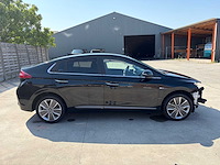 Hyundai - ioniq - kmhc851cgku151055 - schadewagen - afbeelding 16 van  25