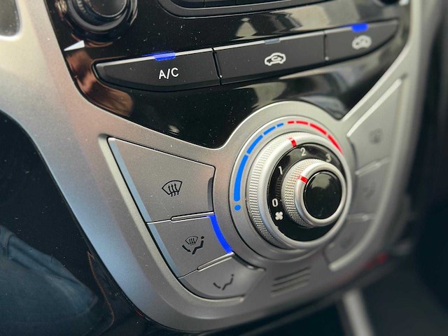 Hyundai - ix20 - jc - auto - 2013 - afbeelding 7 van  33