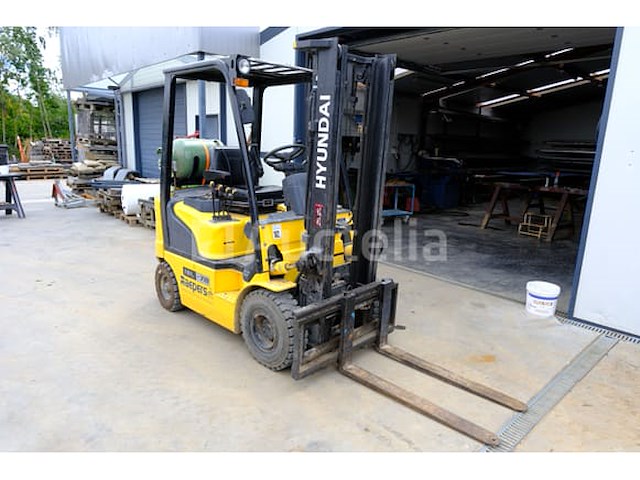 Hyundai 18l-7m gasheftruck - afbeelding 20 van  22