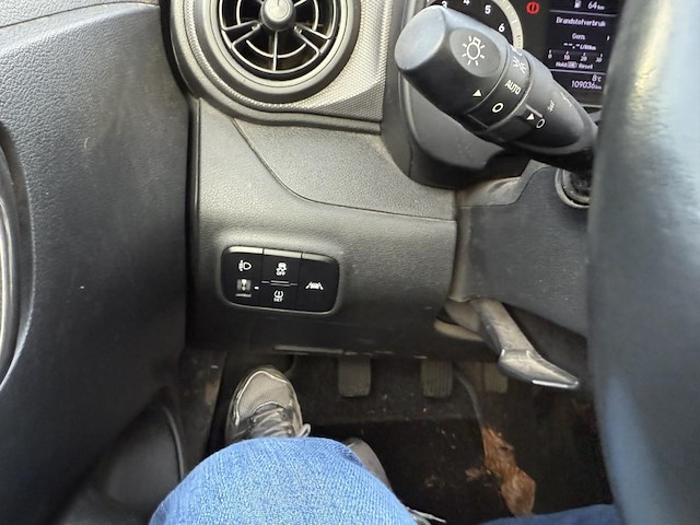 Hyundai air, 2020 - afbeelding 9 van  25