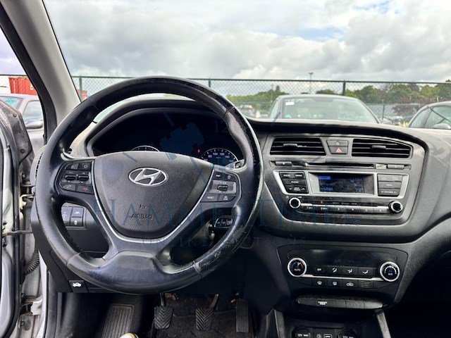 Hyundai i, 1.1 crdi cool,2016 - afbeelding 6 van  37