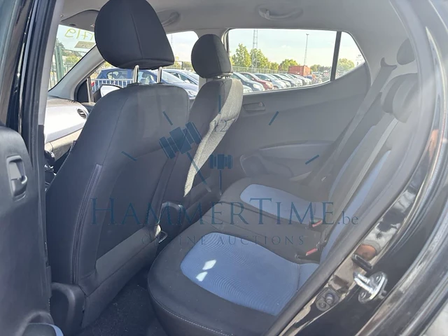 Hyundai i10 1 0i fun, 2015 - afbeelding 15 van  35