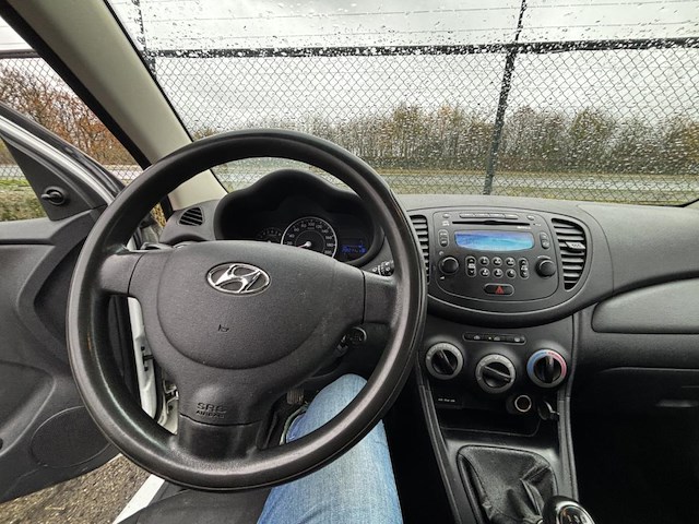 Hyundai i10 1.0i comfort bluedrive, 2011 - afbeelding 6 van  33