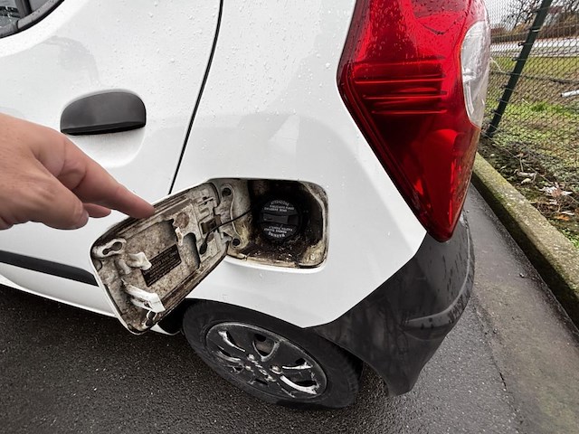 Hyundai i10 1.0i comfort bluedrive, 2011 - afbeelding 15 van  33