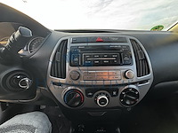 Hyundai i20 1.1 crdi bluedrive, 2015 - afbeelding 6 van  29